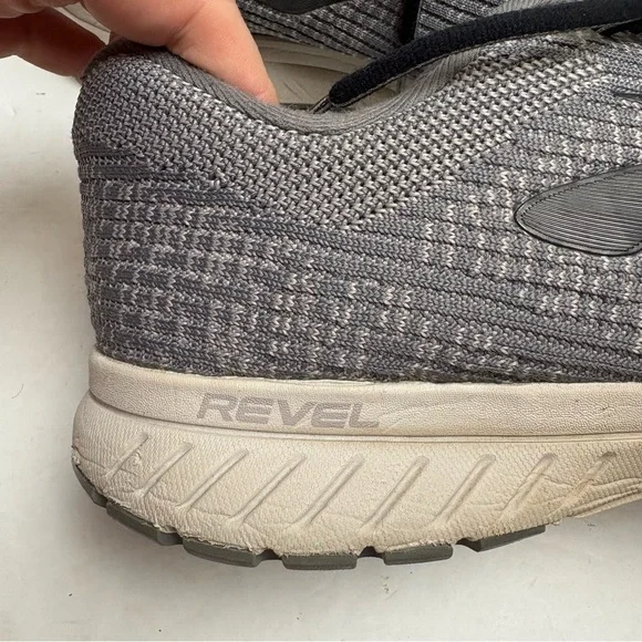 Brooks Men's Gray Running Shoes Revel 3 size 13 - Picture 10 of 14